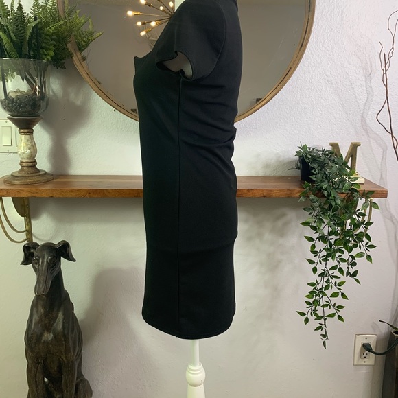 PrettyLittleThing SOLD OUT 90’s Y2K Deep V Mini Sz 6 - Picture 3 of 6